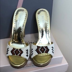 Women high heeled shoes